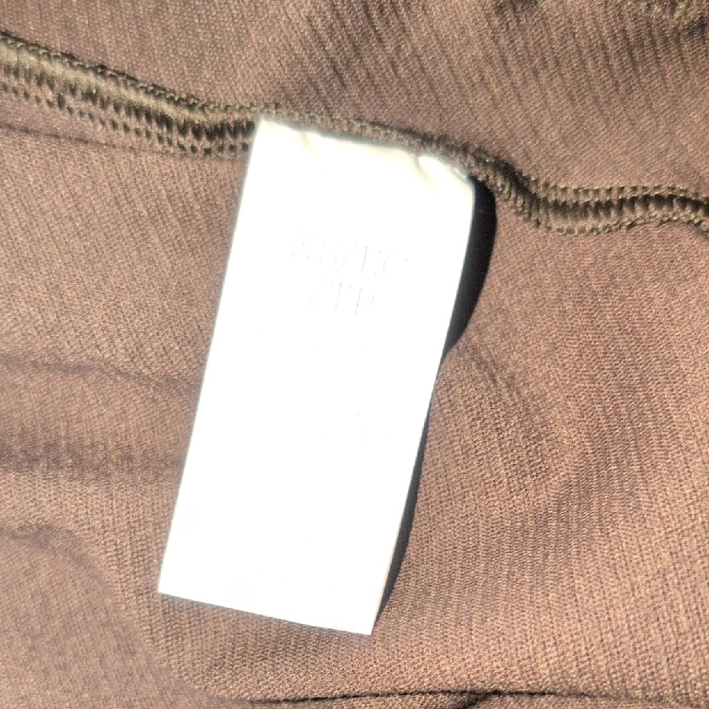 CAbi Green Utility Jacket with Tailored Fit and Zipper Closure - Picture 6 of 6